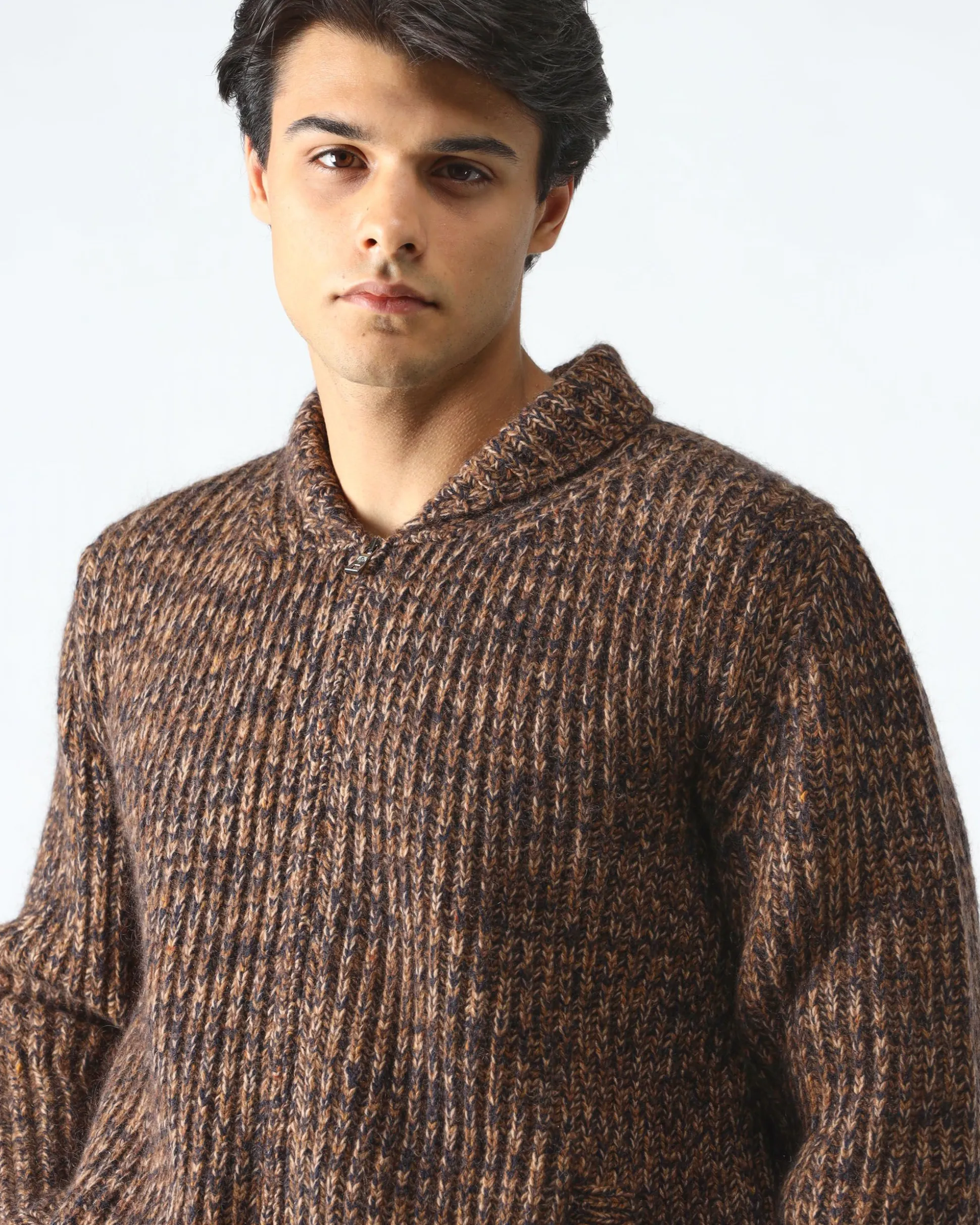 cardigan_con_zip_3.webp Cardigan con Zip
