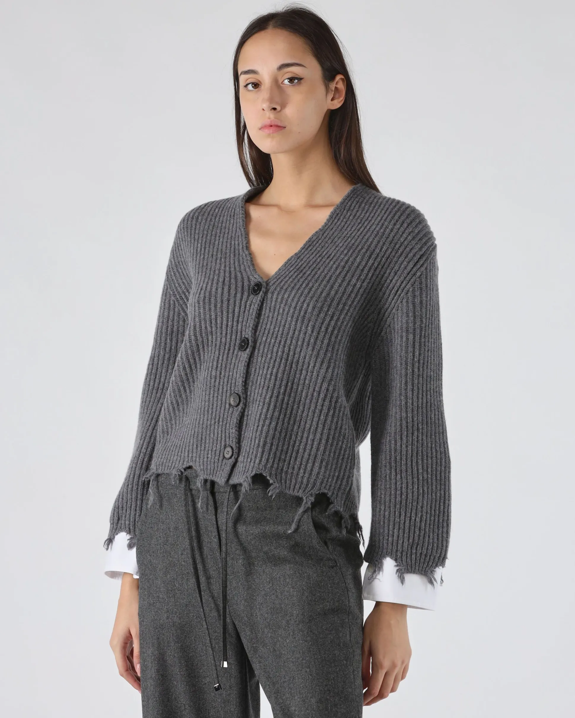 cardigan_in_lana_2-1.webp Cardigan in lana