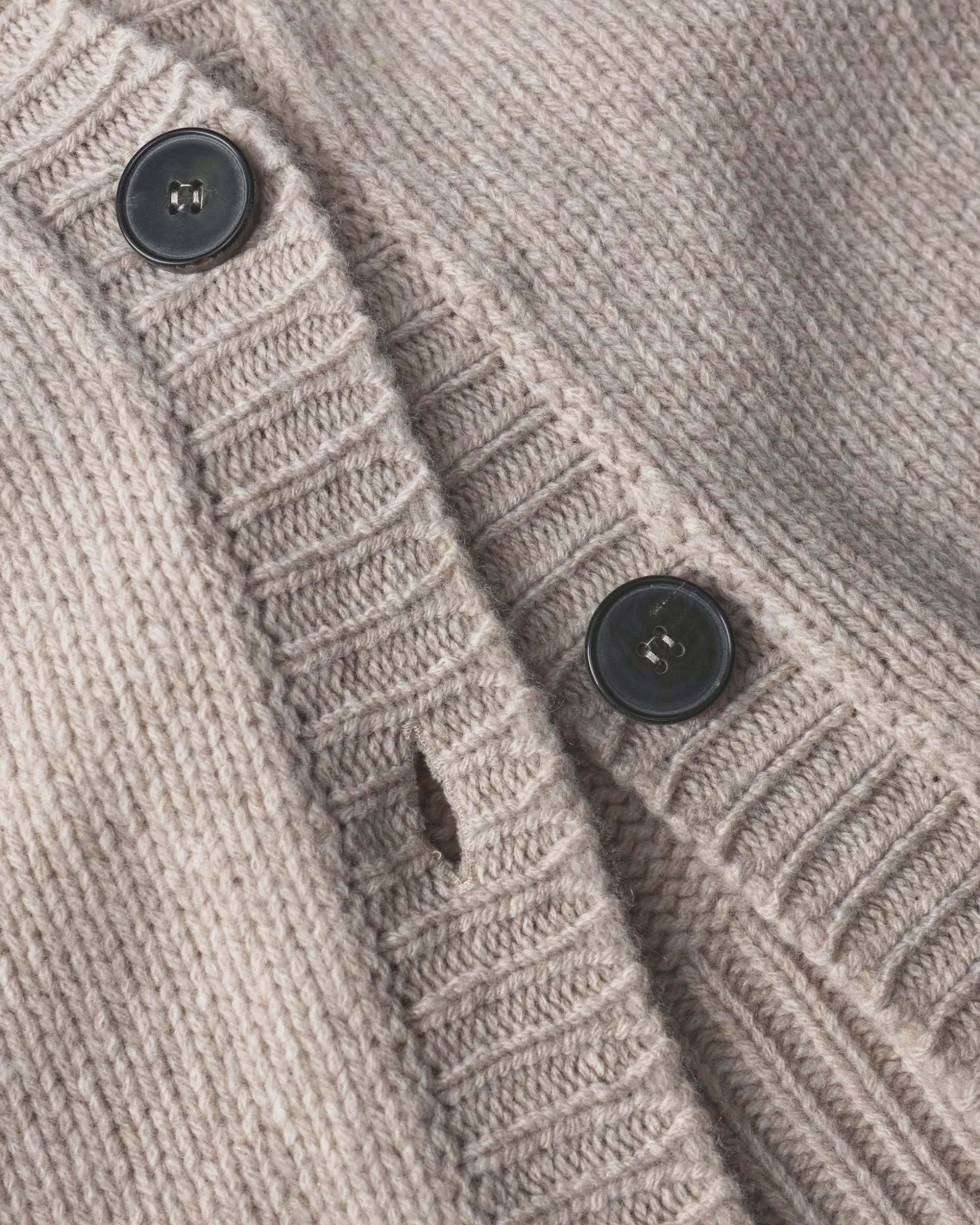 cardigan_in_lana_cacha_6.webp Cardigan in lana Cacha