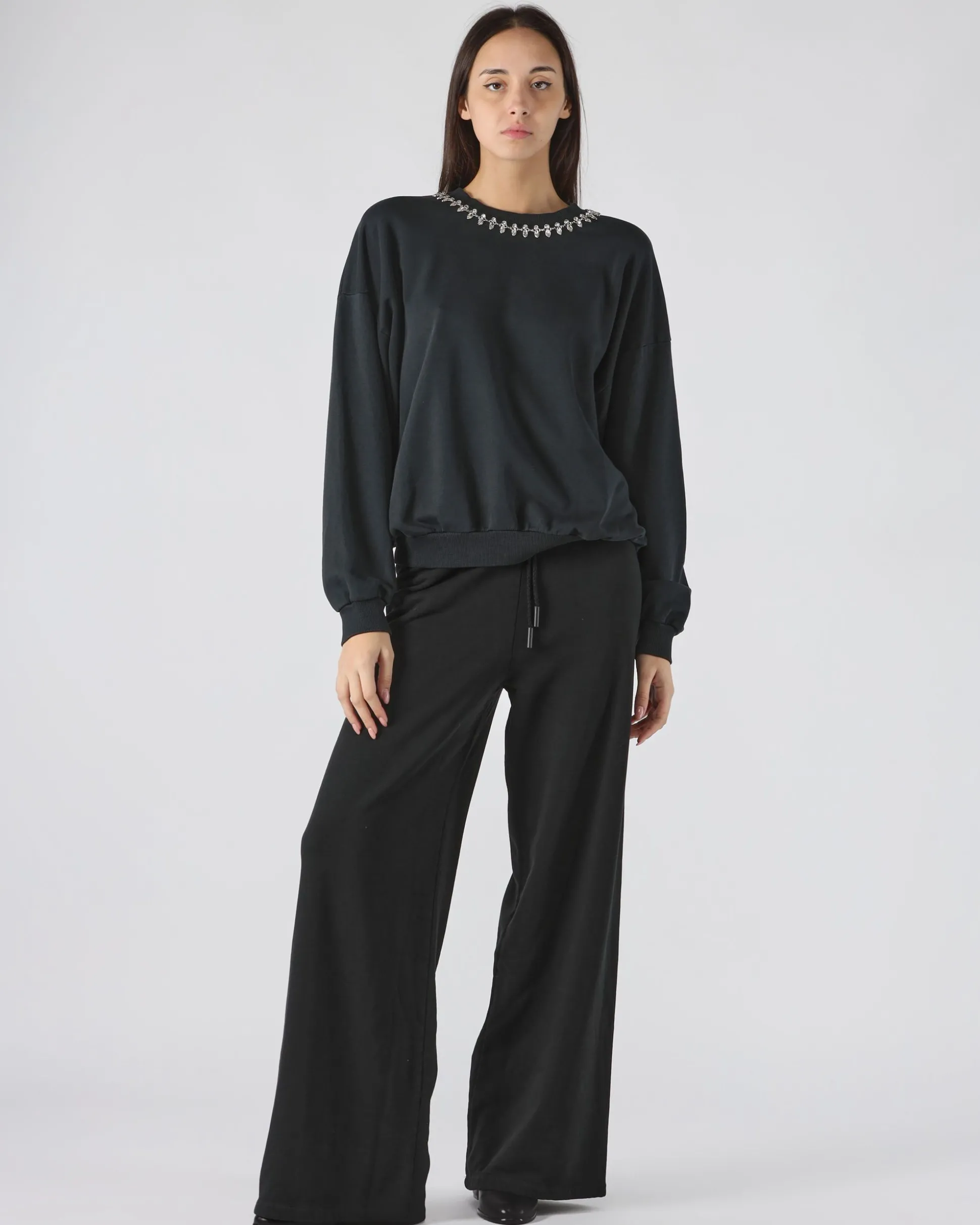 Felpa gioiello of Nero color for only 89 in Donna - Abbigliamento - Felpe - Felpe Girocollo - Saldi - Saldi - Abbigliamento - Black Week - Black Friday - Flash Promo - Special Price at Main Website Store, Main Website.