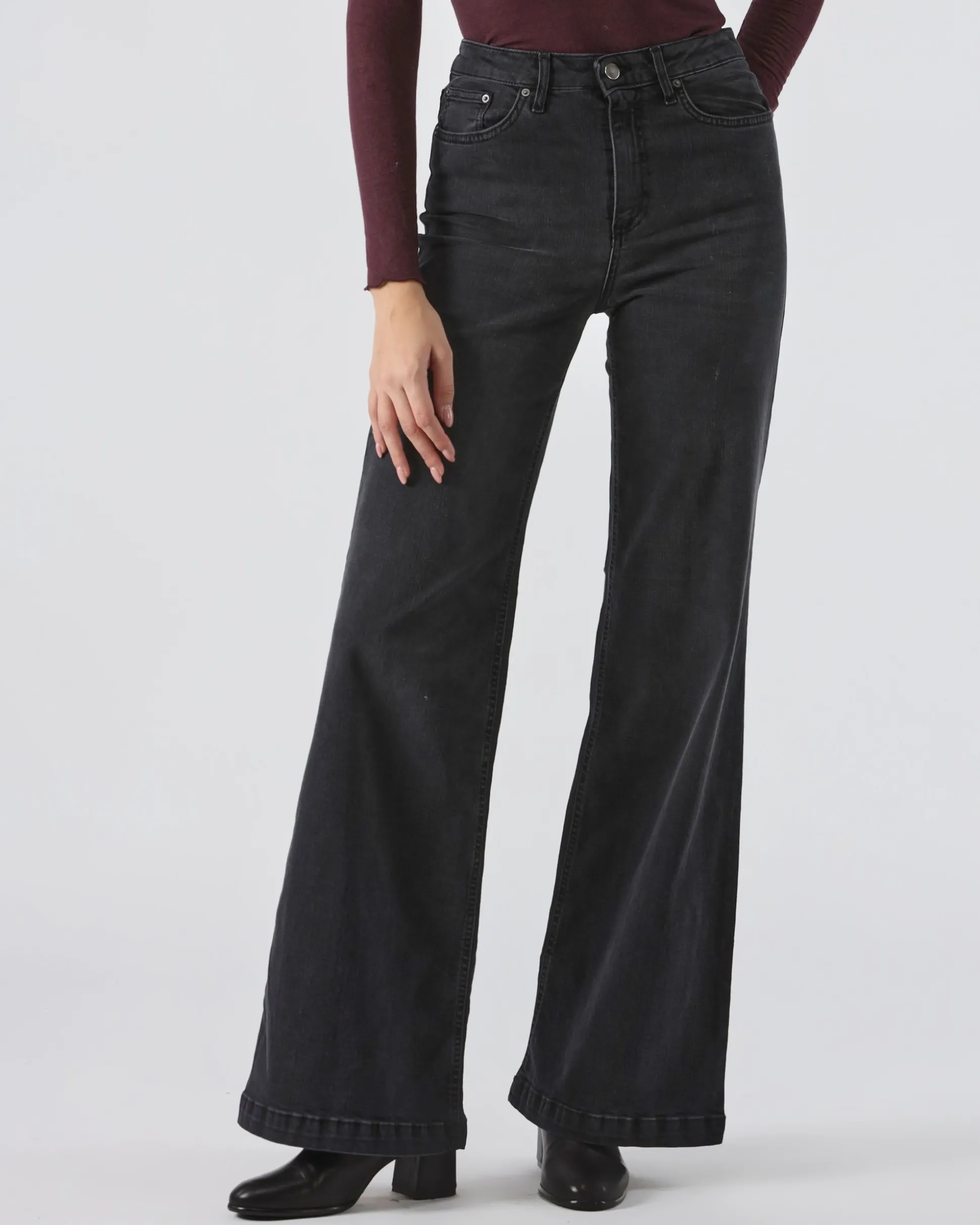 jeans_a_palazzo_4.webp Jeans a palazzo