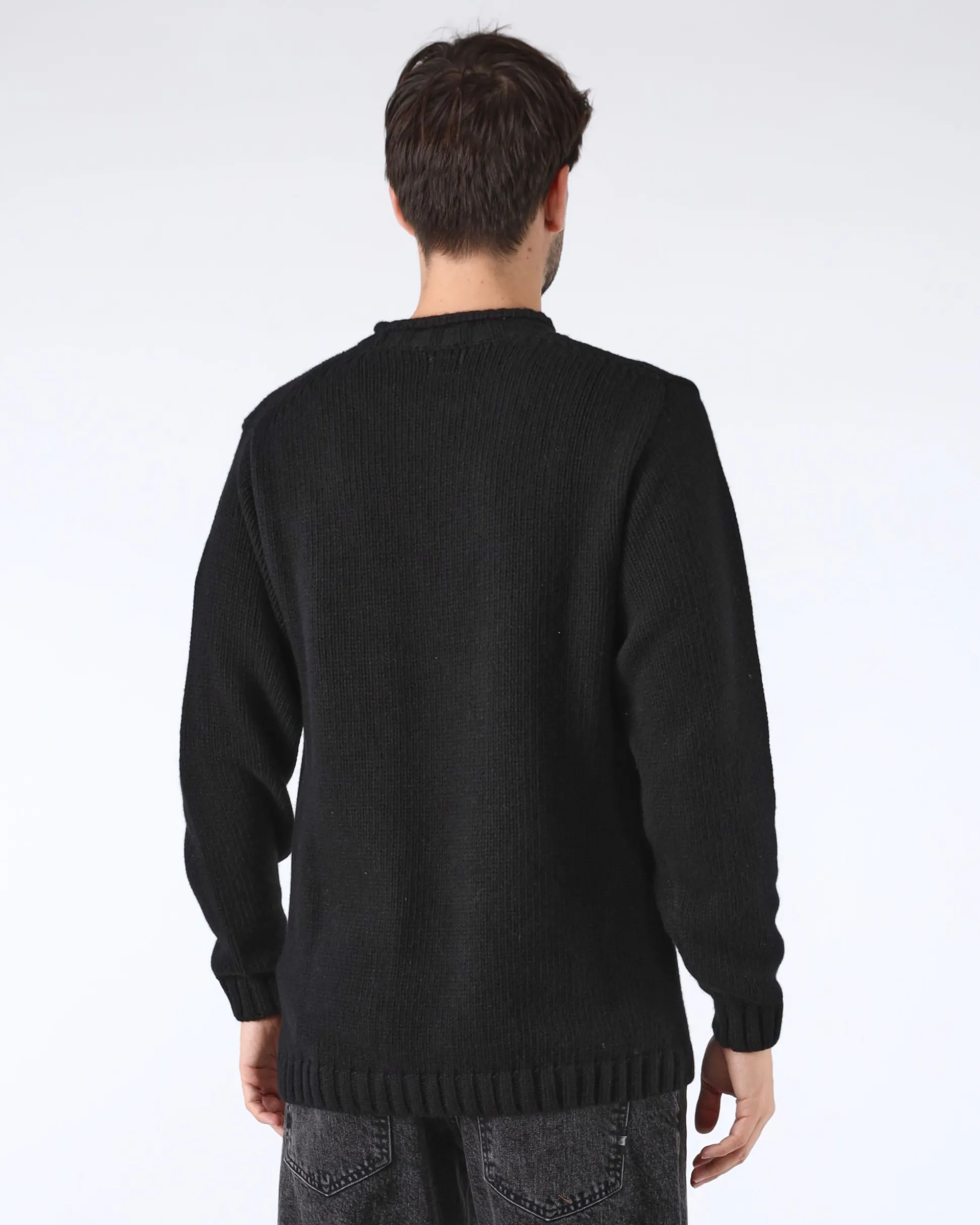 lambswool_crew_neck_4.webp Lambswool Crew Neck