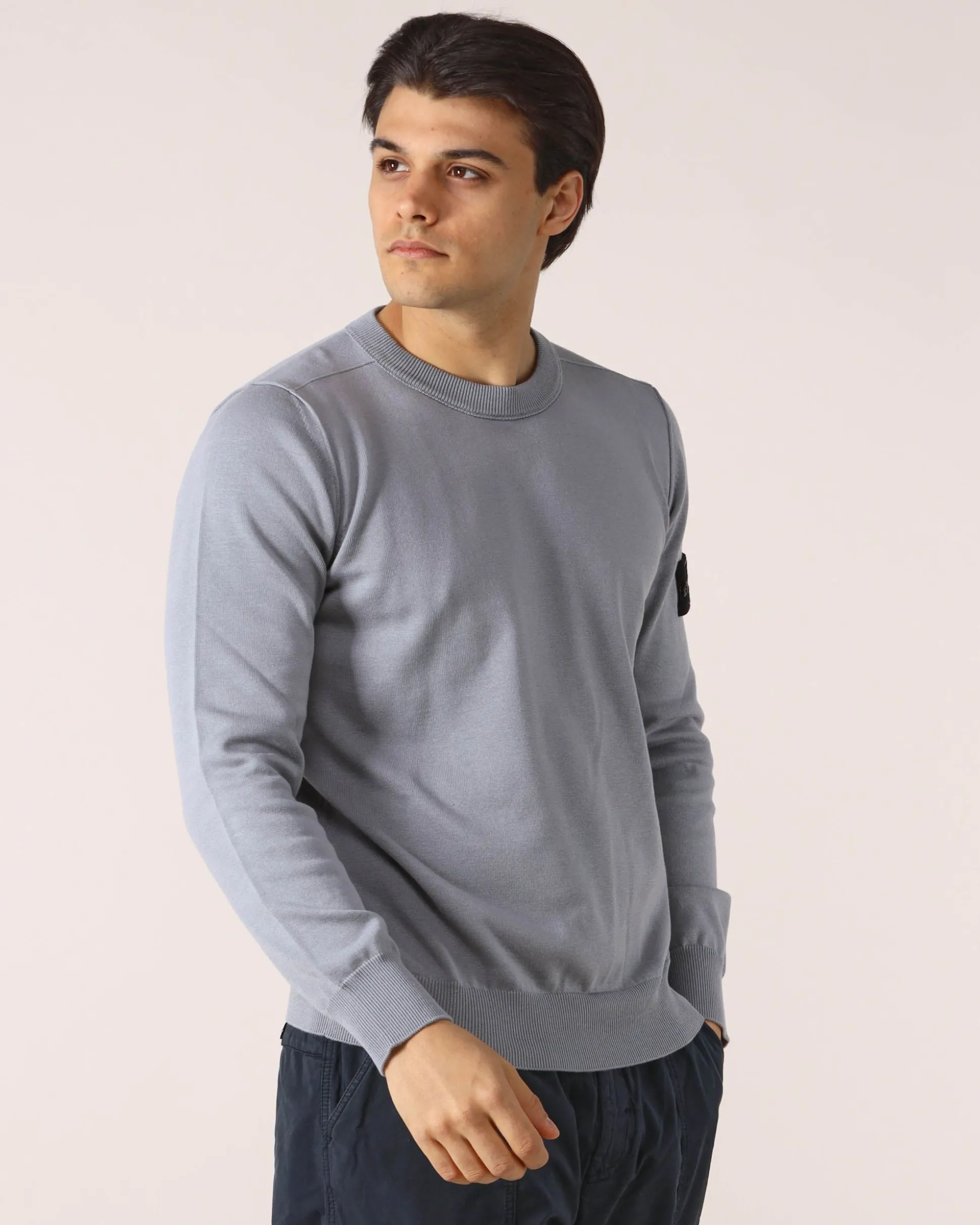 maglia_girocollo_grigio_3.webp Maglia Girocollo Grigio