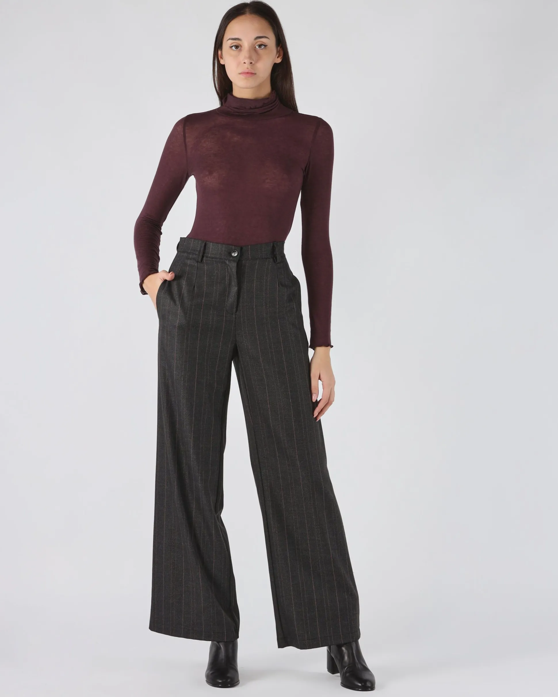 pantalone_hola_2.webp Pantalone Hola
