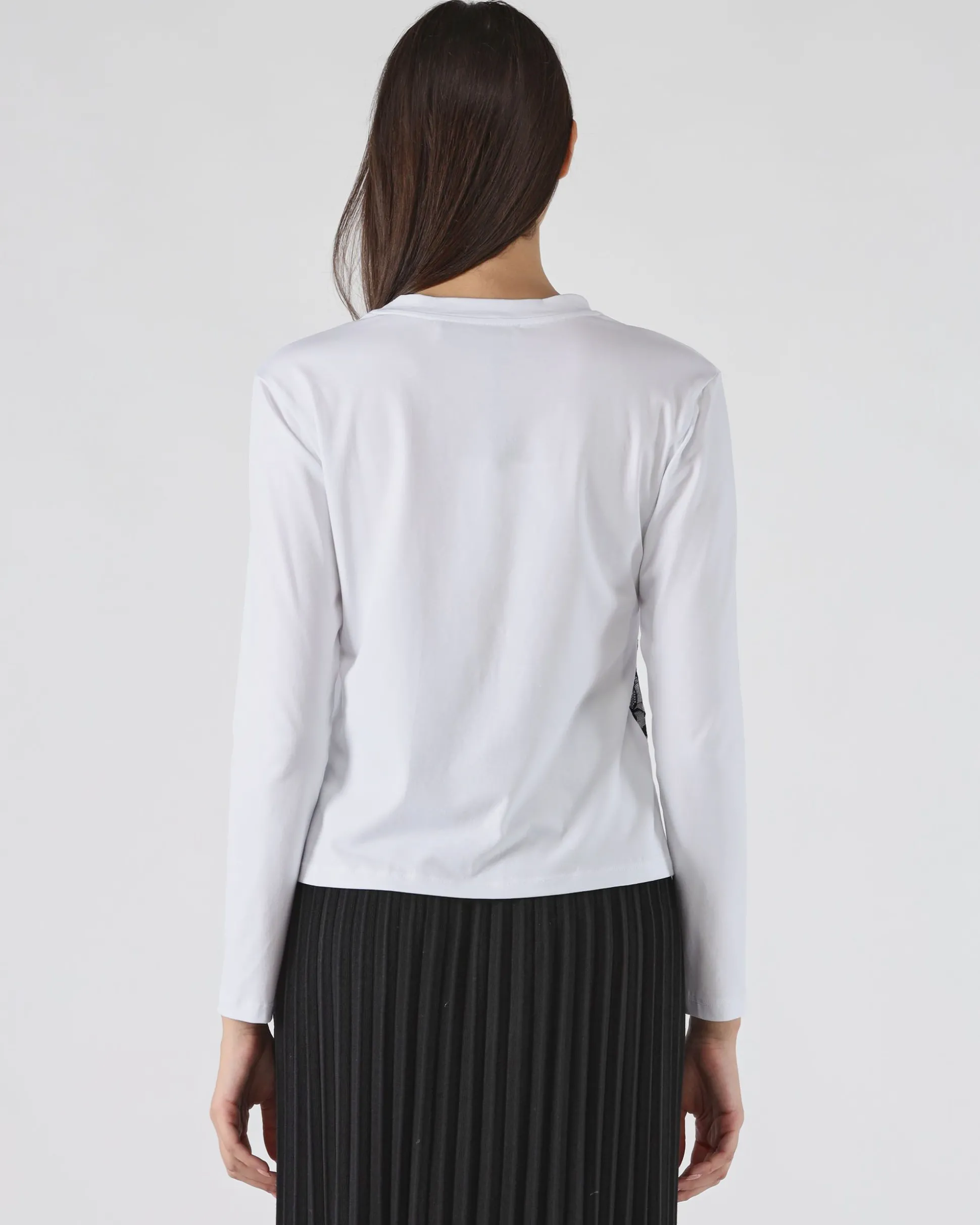 tshirt_con_top_in_pizzo_4.webp T-shirt con top in pizzo